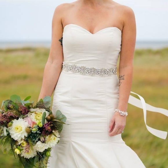 Wedding Dress - Picture 9 of 9